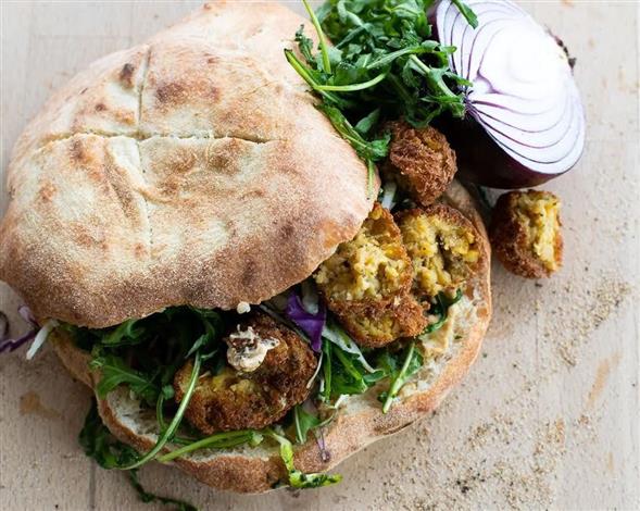 33. Falafelpita
